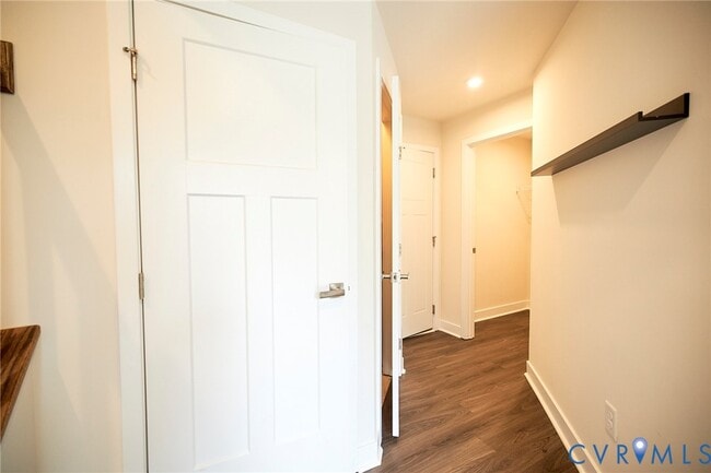 Building Photo - 11190 Winding Brook Terrace Dr