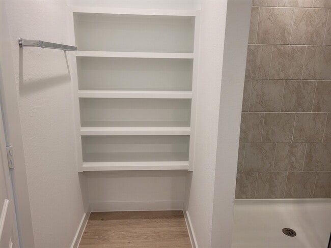 Building Photo - 4951 Pne Hvn Ln