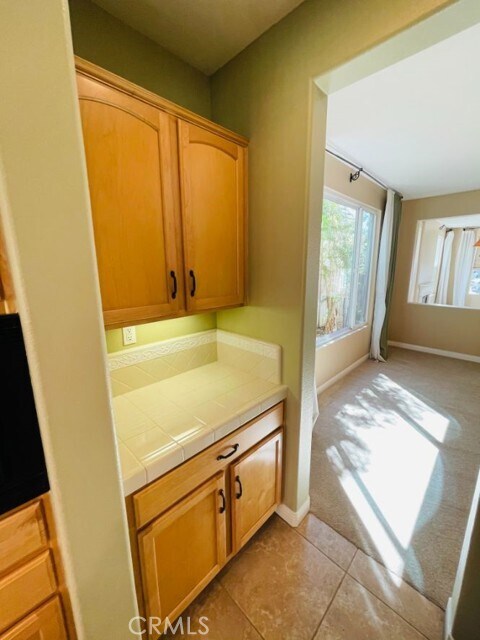 Building Photo - 1574 Glencrest Dr