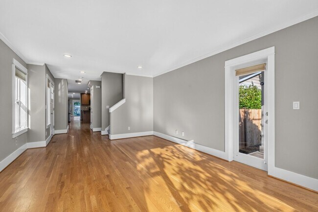 Building Photo - 13749 Corliss Ave N