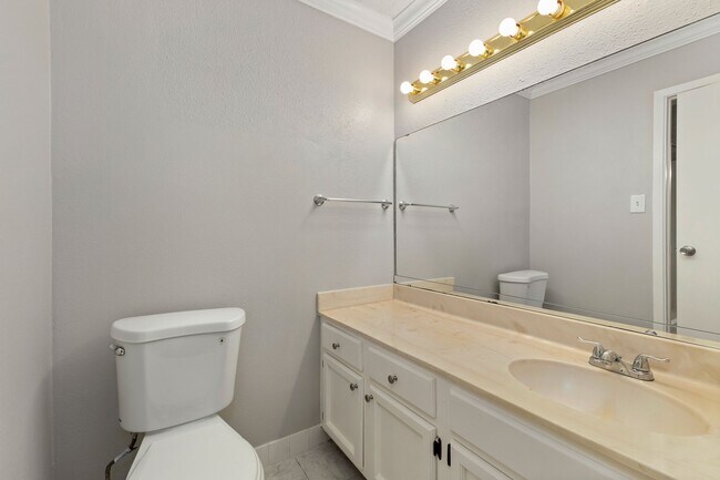 Building Photo - 9516 Pagewood Ln
