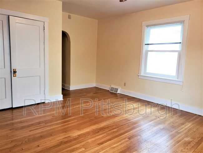 Building Photo - 205 Lehigh Ave