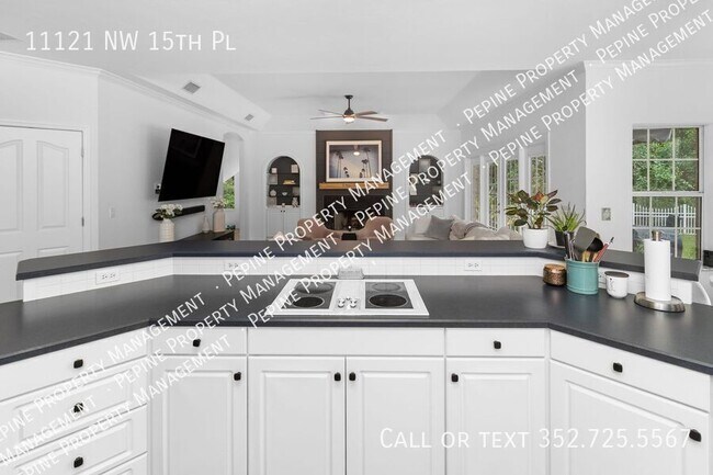 Building Photo - 11121 NW 15th Pl