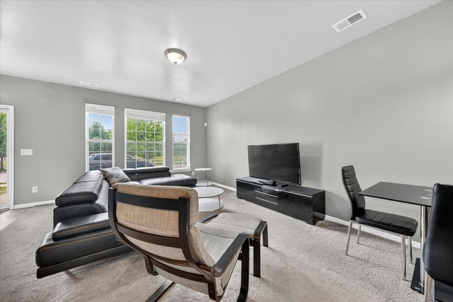 Building Photo - 23668 Northstone Village Dr