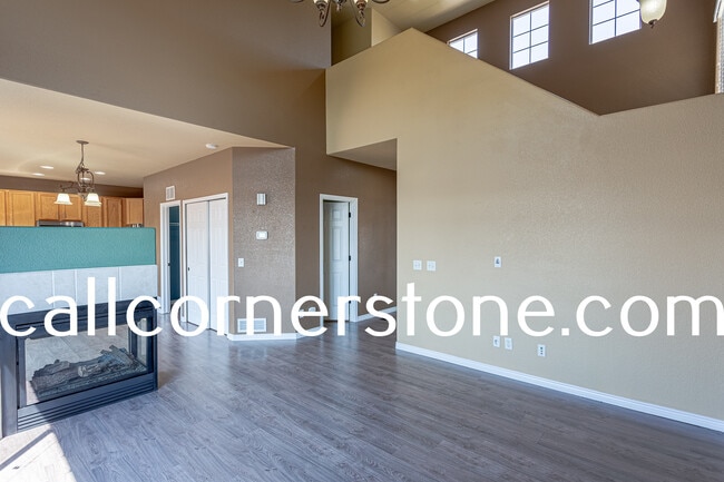 Building Photo - 4394 Crow Creek Dr