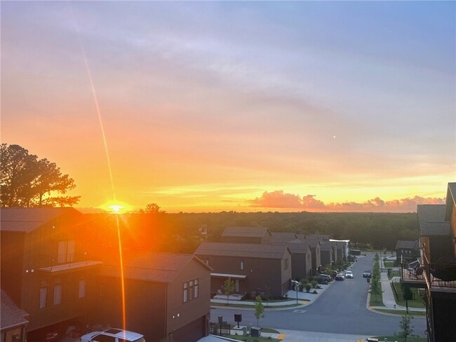Building Photo - 2061 E Roe Ter