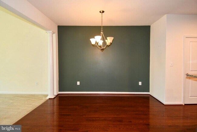 Building Photo - 41673 McMonagle Square