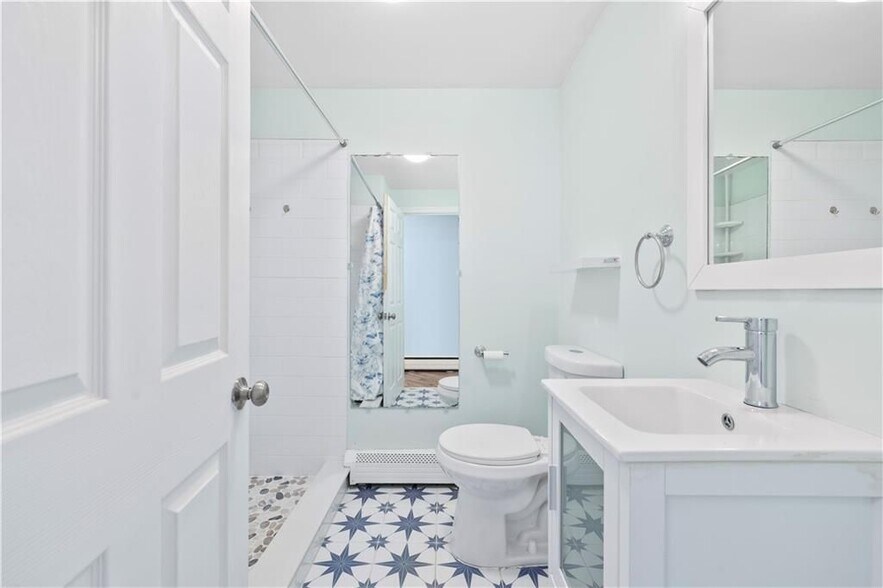 Building Photo - 4 Rego Rd