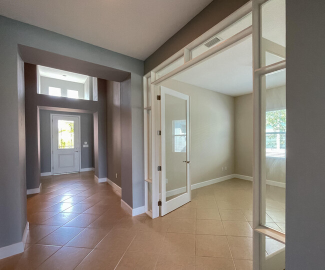 Building Photo - 15995 Whippoorwill Cir