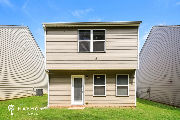 Building Photo - 2108 Belmont Cir NE