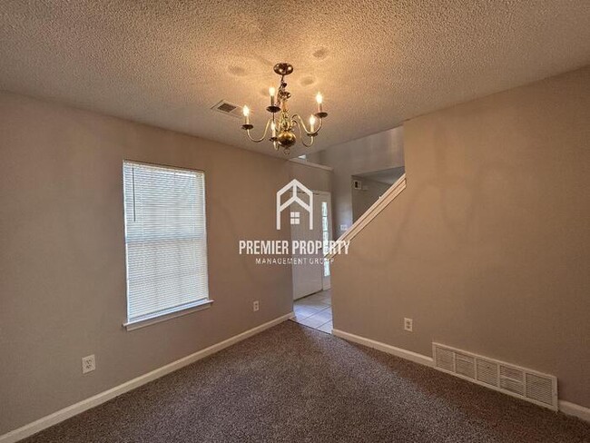 Building Photo - 7699 Ivy Bend Cove