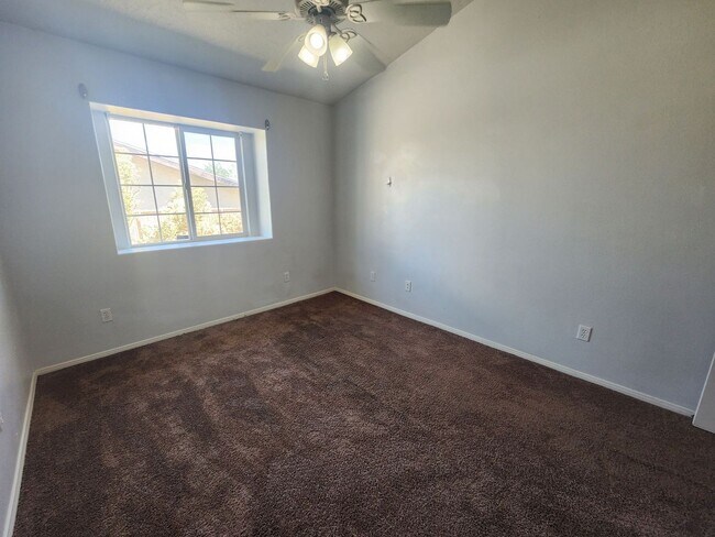 Building Photo - Indian Cove 3Bedroom/2 Bathroom