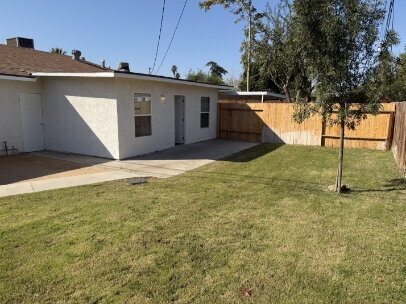 Building Photo - Move-In Special! DUPLEX, 3-Bedroom Home with Large Fenced Yard