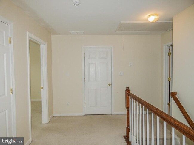 Building Photo - 2105 Lexington Mews