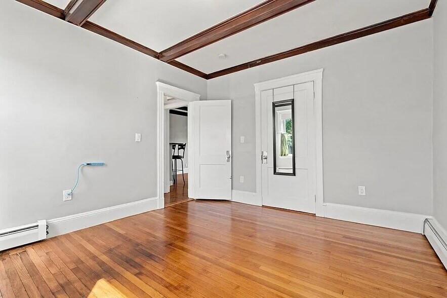 Building Photo - 1742 Commonwealth Ave