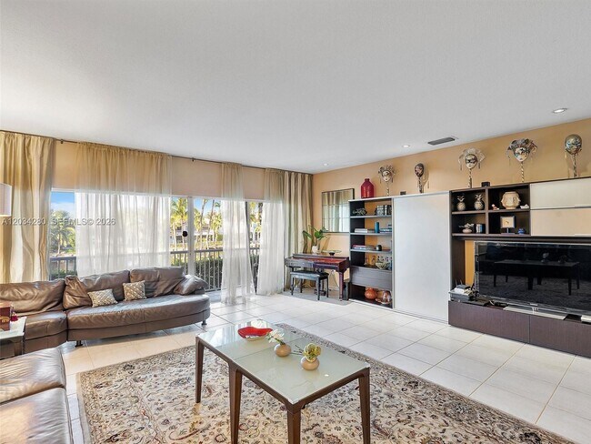 Building Photo - 21399 Marina Cove Cir