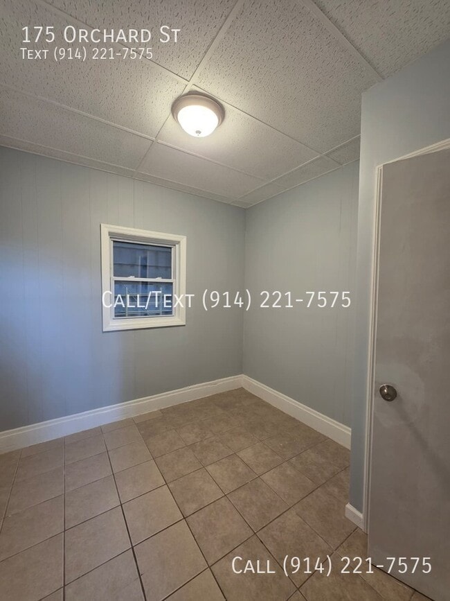 Building Photo - 175 Orchard St