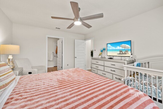 Building Photo - 4/2 Stunning Brick Home with community pool in Crestview