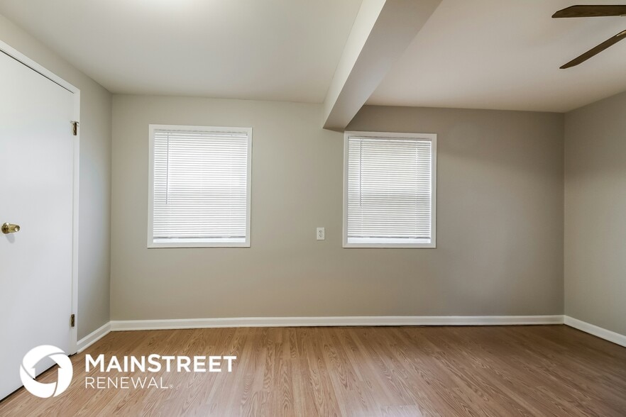 Building Photo - 8173 NE San Rafael Dr