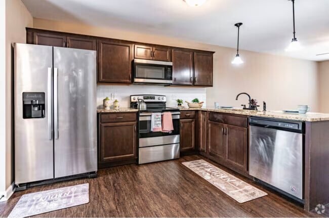 Primary Photo - 2495 Rollow Ln