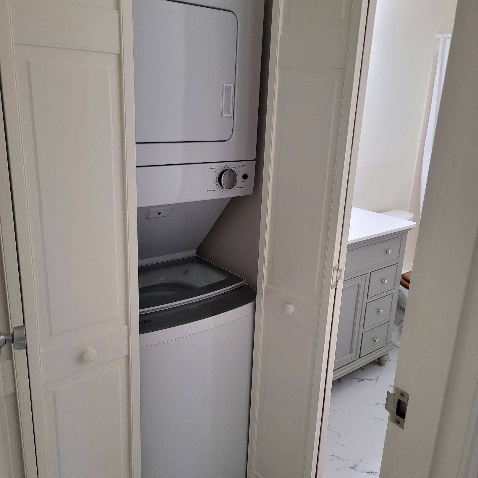 Washer - Dryer - 48 Silver Hill Ln
