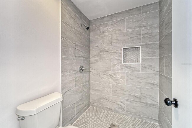 Building Photo - 1326 Idlewood Dr