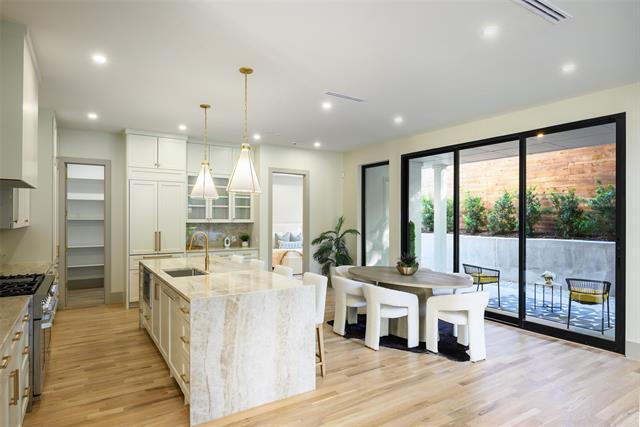 Building Photo - 6984 Santa Barbara Dr