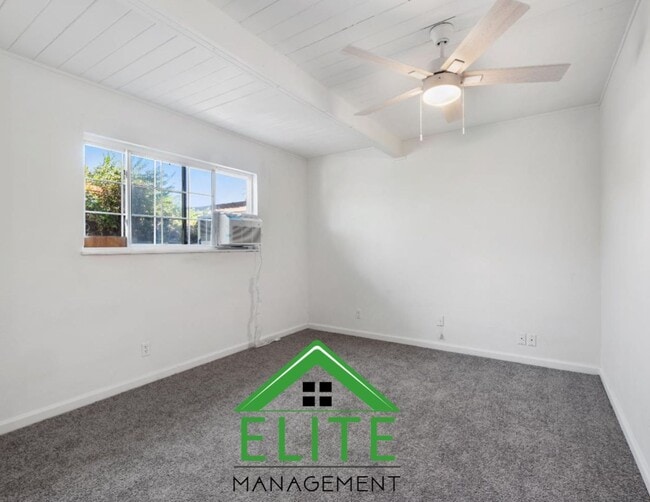 Building Photo - Charming Updated Home in Convenient Sacram...