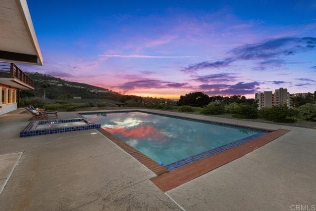 Building Photo - 2614 Costebelle Dr