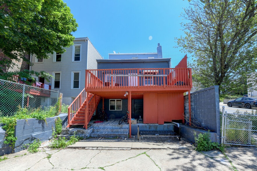 Building Photo - 477 Liberty Ave