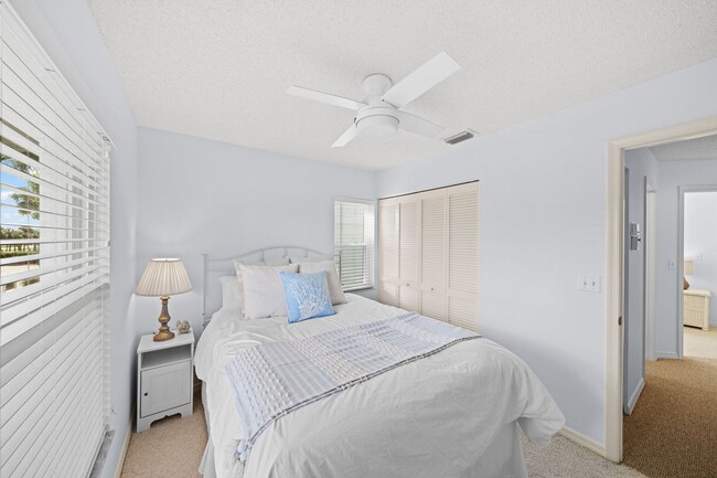 Building Photo - ANNUAL RENTAL - 2 + DEN / 2 BATH AT PIPERS...