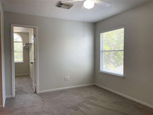 Building Photo - 6411 Virginia Fields Dr