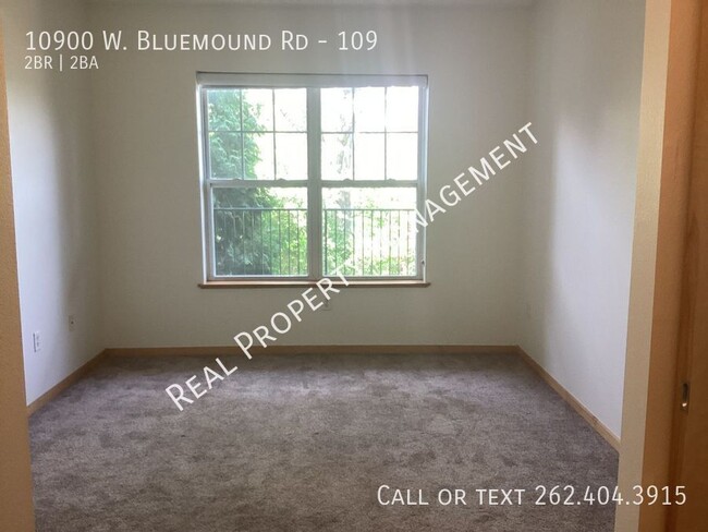 Building Photo - 10900 W Bluemound Rd