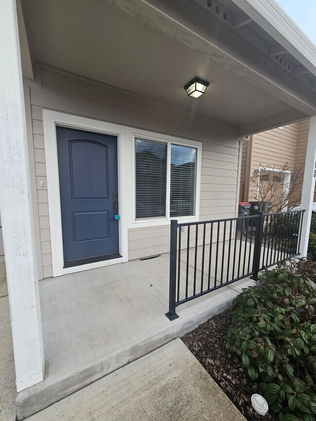 Building Photo - 1803012