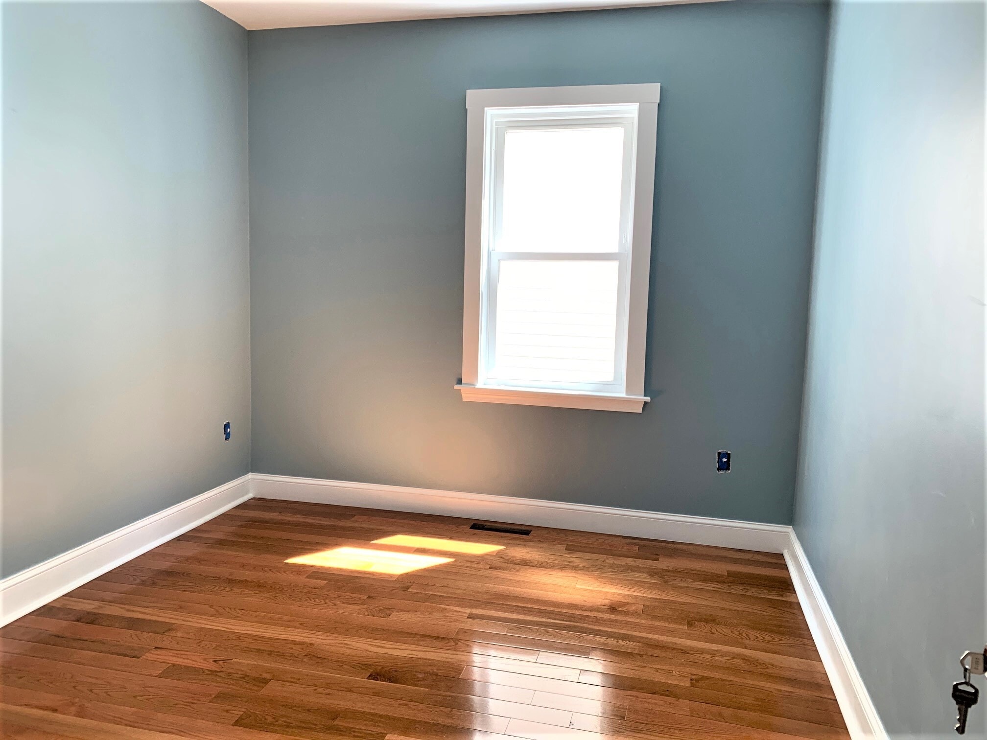 Building Photo - 21 Oakland St