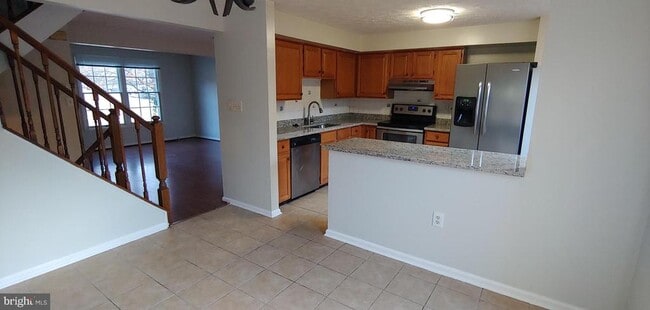 Building Photo - 2 Hunt Cup Cir