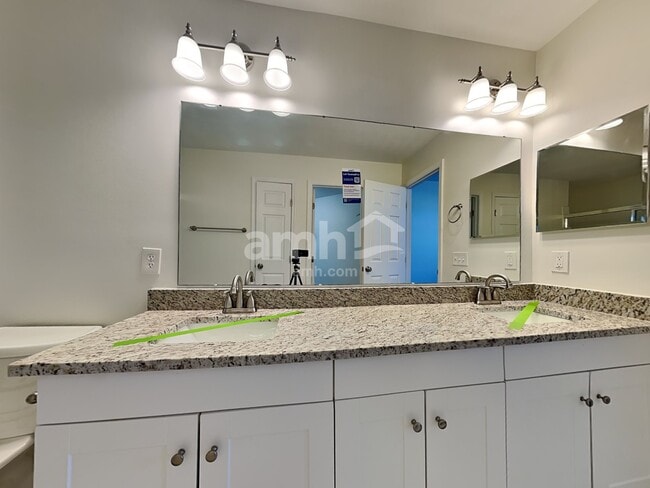 Building Photo - 2816 Fairways Drive
