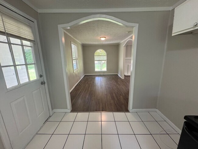 Building Photo - 1055 Co Rd 454