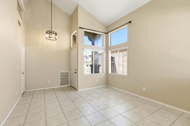 Building Photo - 4 bedroom with NO HOA! New Appliances & New Carpet!