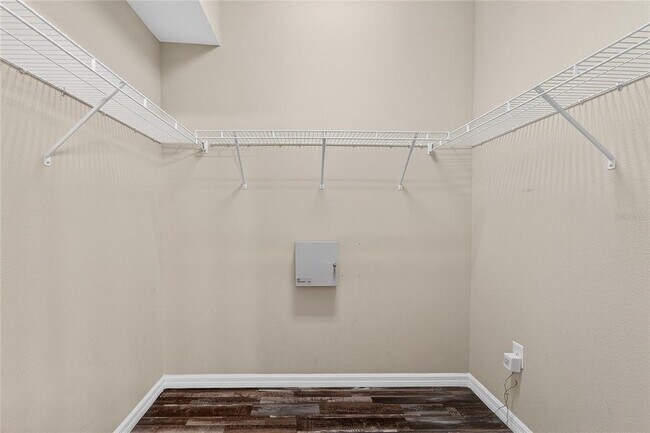 Building Photo - 431 Westchester Hills Ln