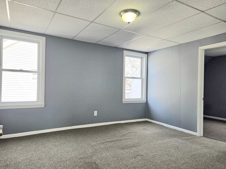 Building Photo - 48 Rocliffe St