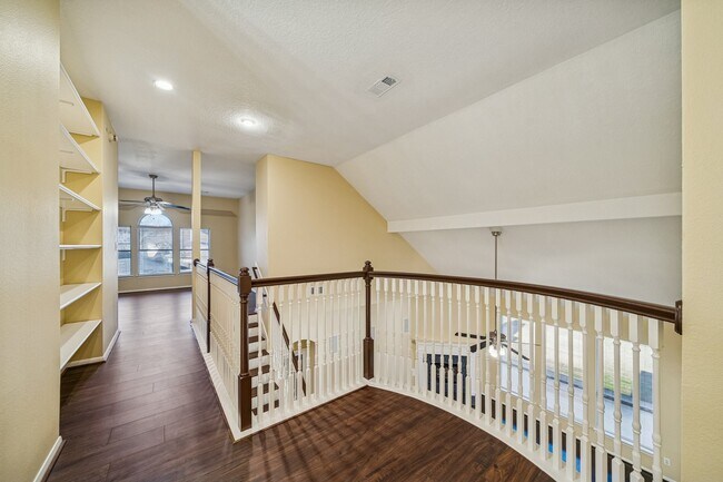 Building Photo - 3710 N Autrey Ct