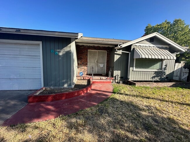 Primary Photo - Move In Special: 1/2 Off 1st Months Rent