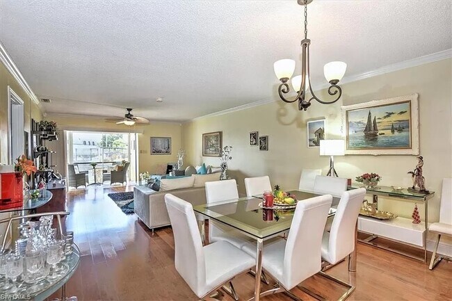 Dining and living rom - 4715 Santa Barbara Blvd