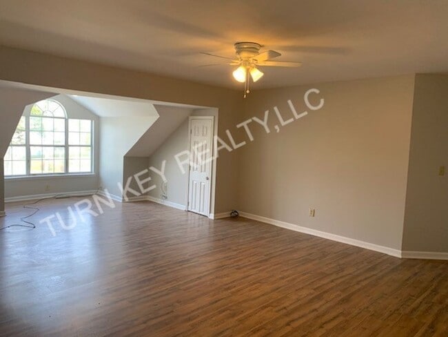 Building Photo - Apartment for rent in Hayden/ Smoke Rise