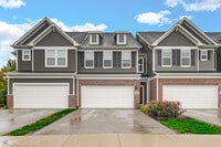 Building Photo - 597 Watercress Dr