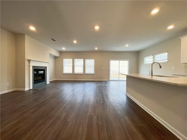 Building Photo - 6003 Hickory Crk Ct