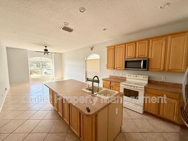 Building Photo - 112 Peregrine Ct