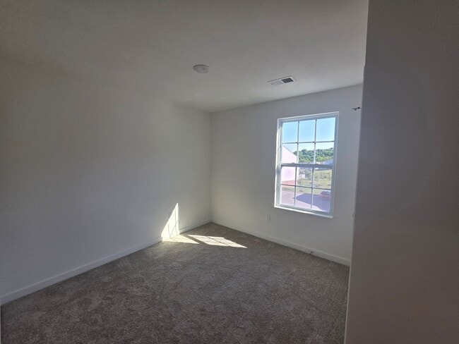 Building Photo - 1806 Canterbury Dr