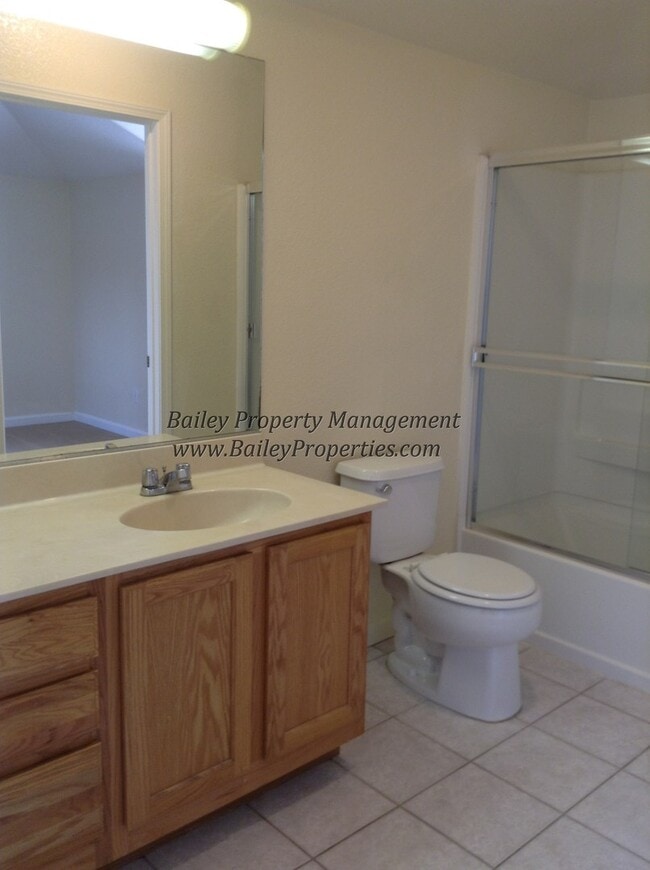 Building Photo - Gorgeous Santa Cruz Home!!